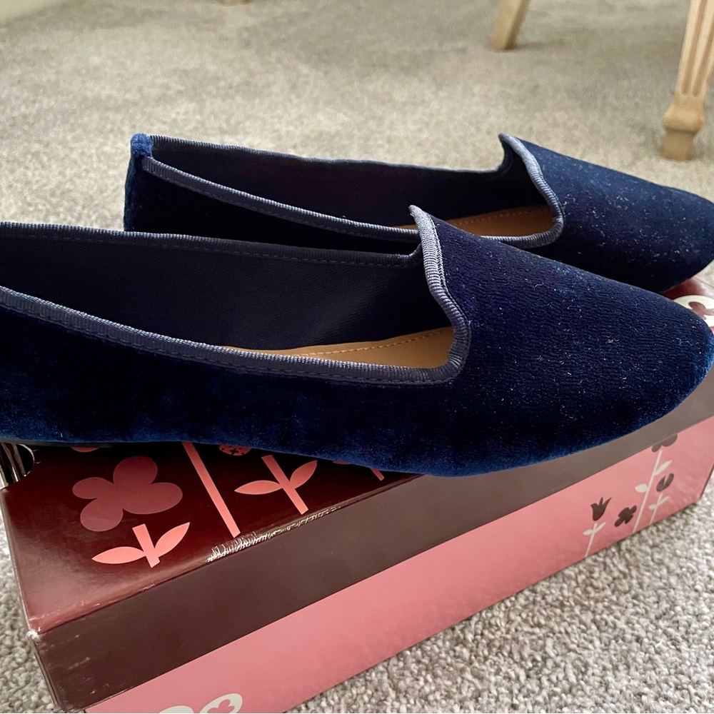 Women’s navy smoking slipper